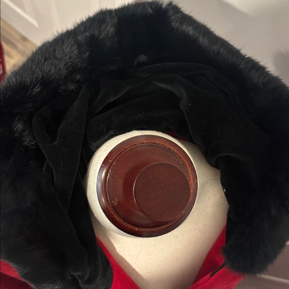 Donnybrook red and black 100% wool coat with genuine fur trim hood size 12 - Picture 14 of 16